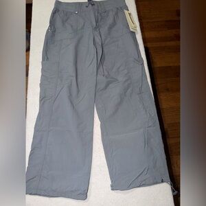 Womens Gray Parachute Pants size M (8-10) NWT- Drawstring Waist-No boundaries